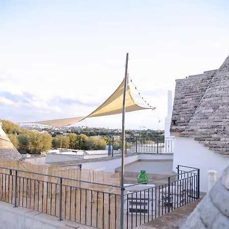 Valle D'itria Trullo Sovrano Sul Monte * チステルニーノ