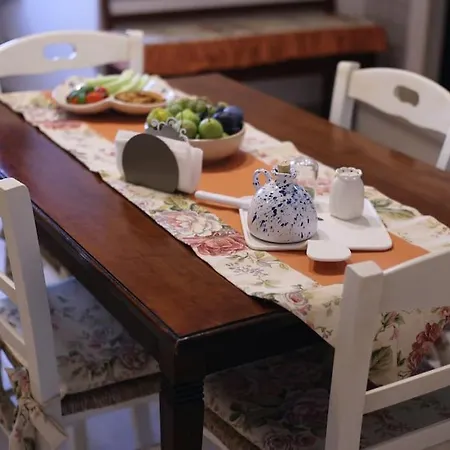 Valle D'itria Trullo Sovrano Sul Monte