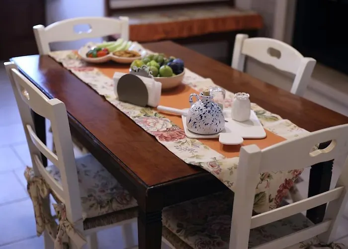 Valle D'itria Trullo Sovrano Sul Monte