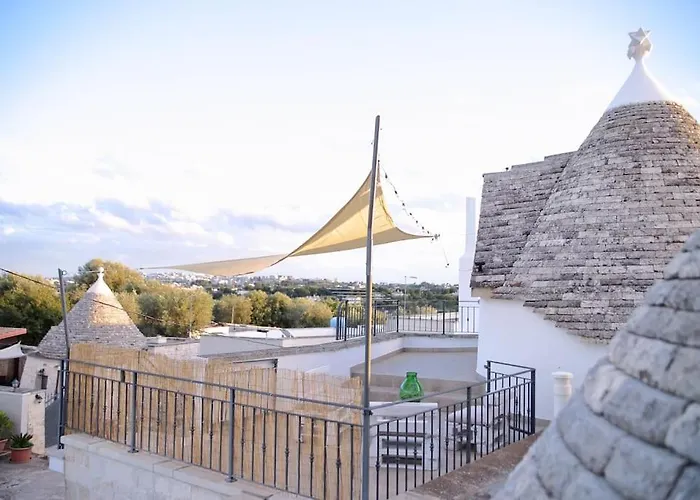 Valle D'itria Trullo Sovrano Sul Monte * Cisternino